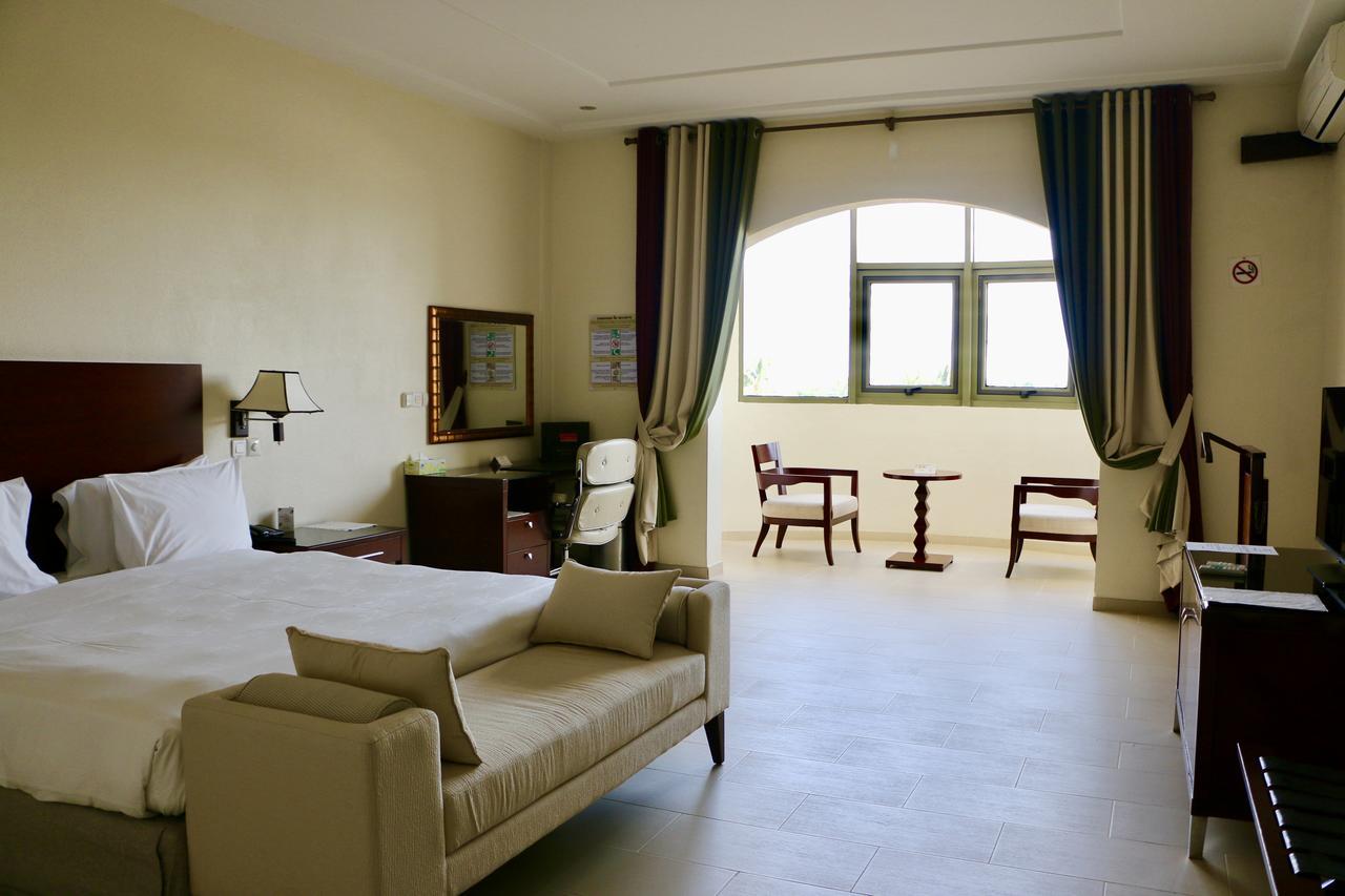 Hotel Sancta Maria Ломе Екстериор снимка