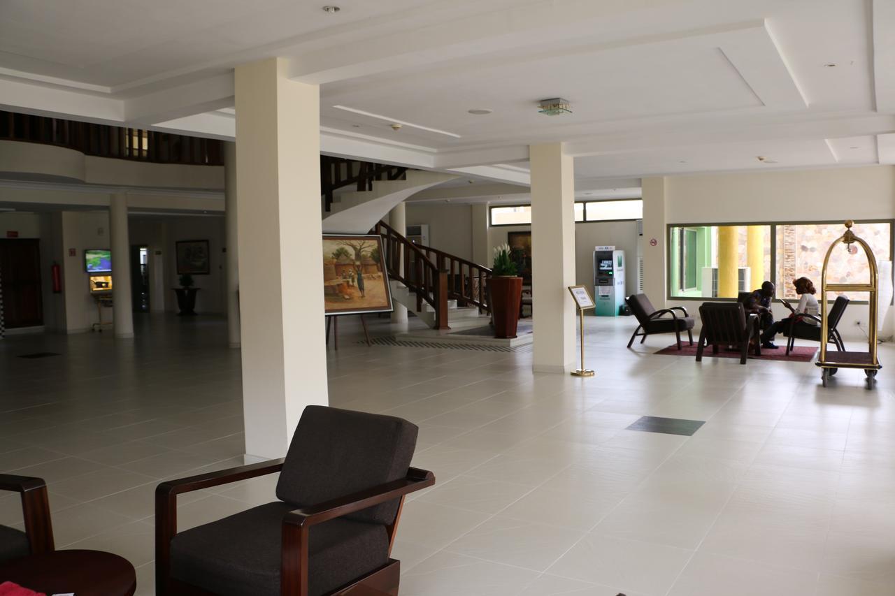 Hotel Sancta Maria Ломе Екстериор снимка