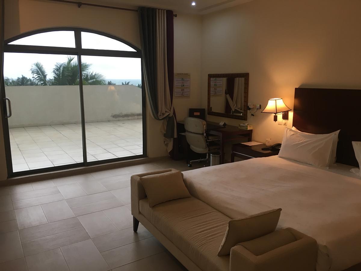 Hotel Sancta Maria Ломе Екстериор снимка